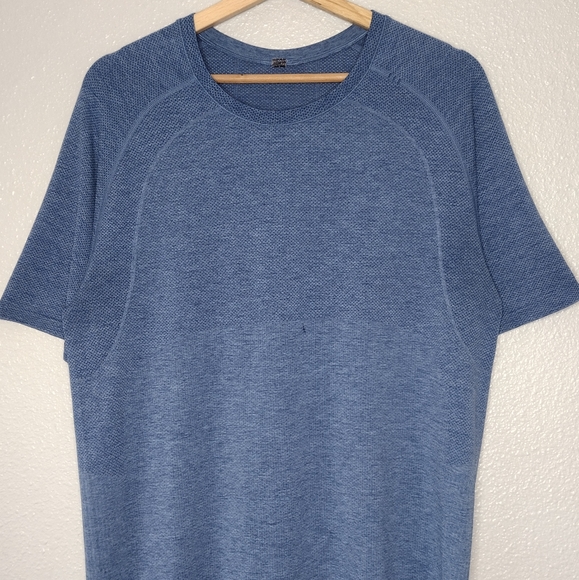 Lululemon Men's Blue Short Sleeve Workout Running Athletic T-Shirt Sz L - Picture 3 of 14
